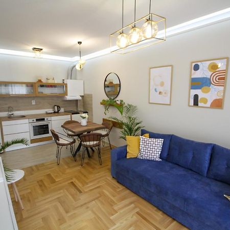 Laki Apartment ติวัต ภายนอก รูปภาพ