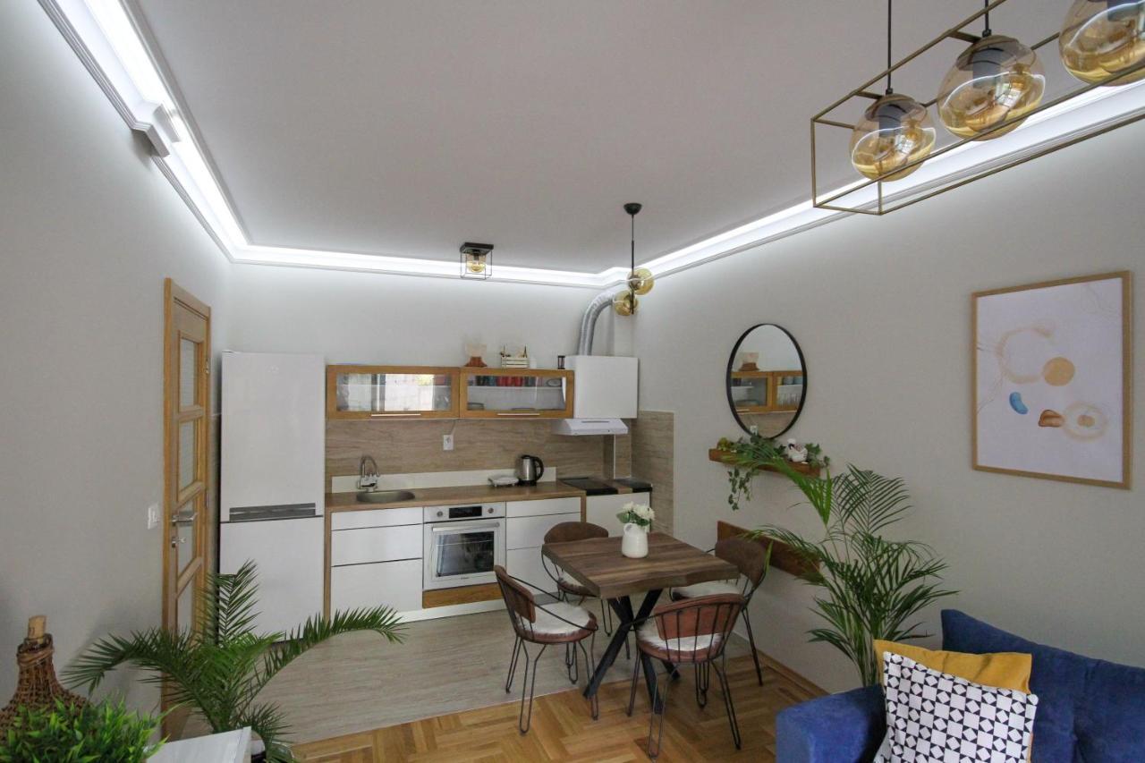Laki Apartment ติวัต ภายนอก รูปภาพ