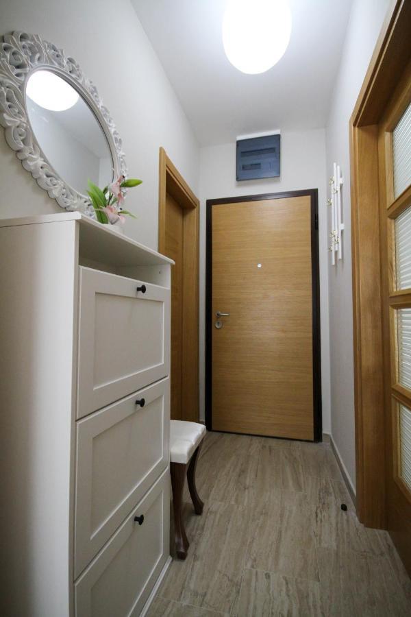 Laki Apartment ติวัต ภายนอก รูปภาพ