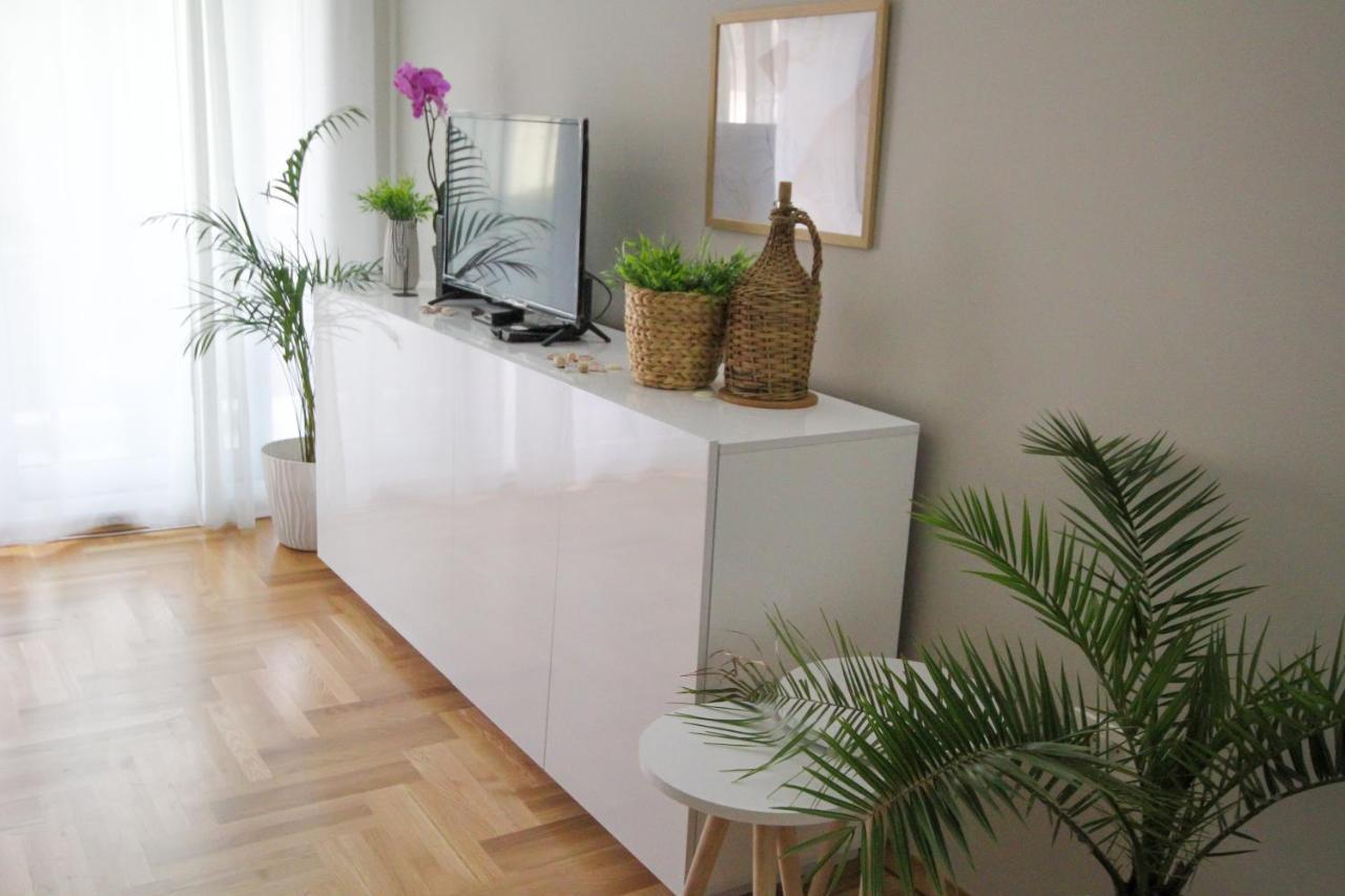 Laki Apartment ติวัต ภายนอก รูปภาพ