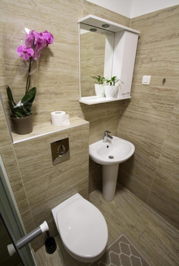 Laki Apartment ติวัต ภายนอก รูปภาพ